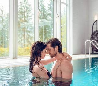 Paarzeit im Wellnessbereich MONDI Resort Oberstaufen
