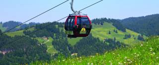 Gondel Bergbahn im Frühling MONDI Resort Oberstaufen